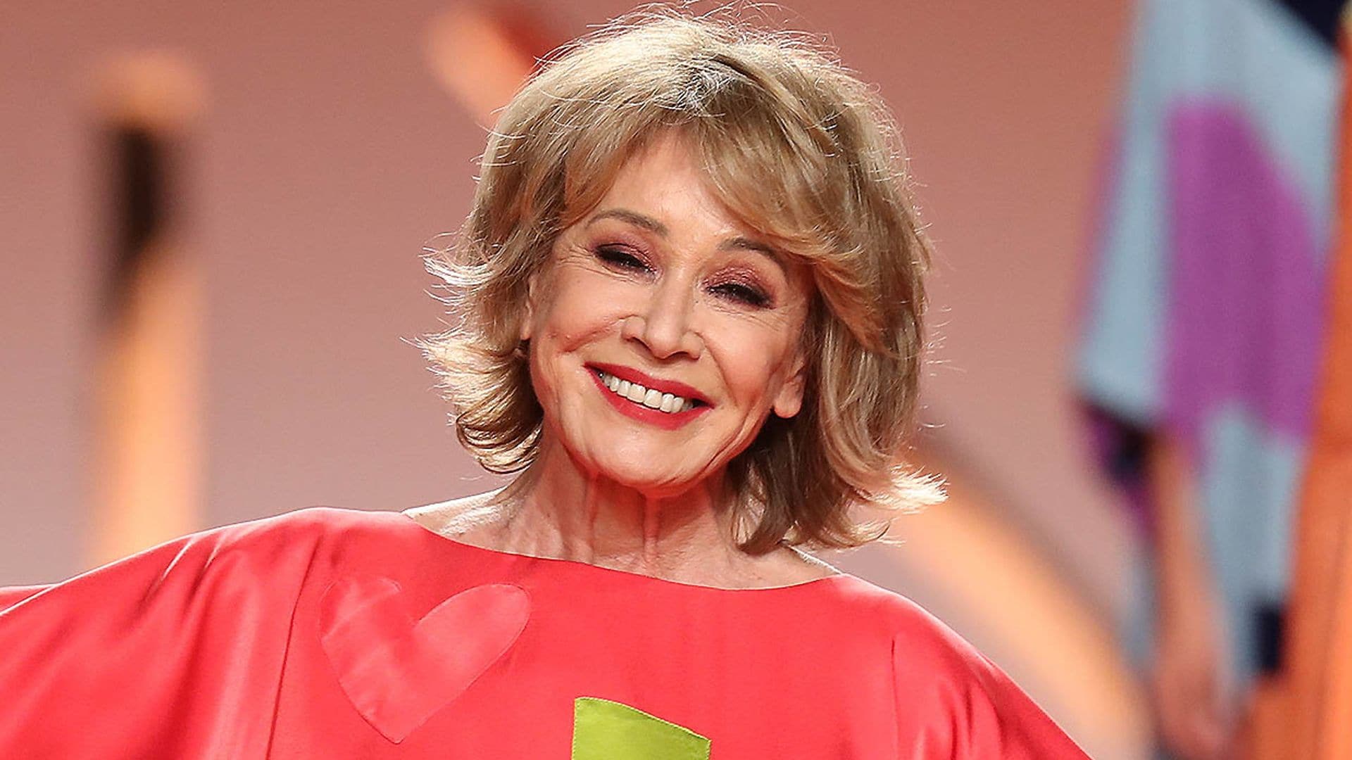 Mila Ximénez cumple 69 años rodeada del apoyo incondicional de su amigos y familiares