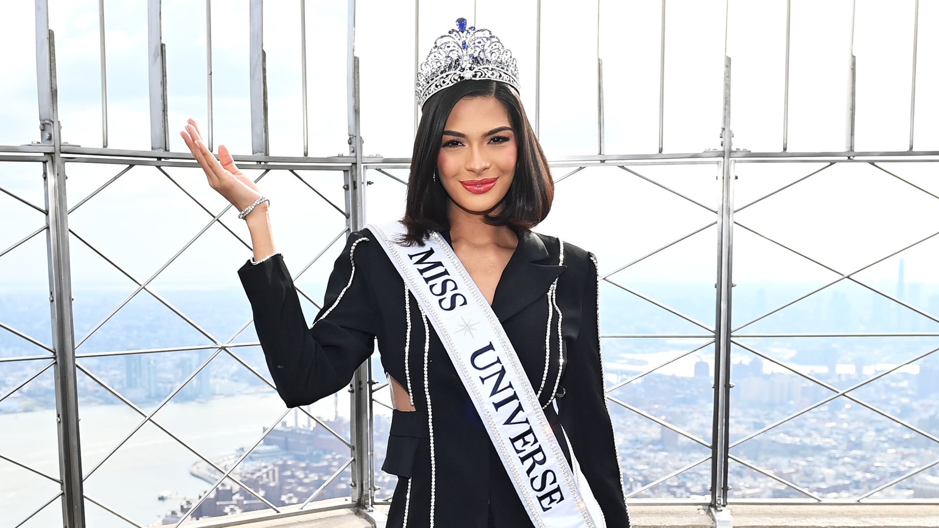 Sheynnis Palacios se une a la celebración de Miss Universe Cuba 2025 como presentadora de la coronación