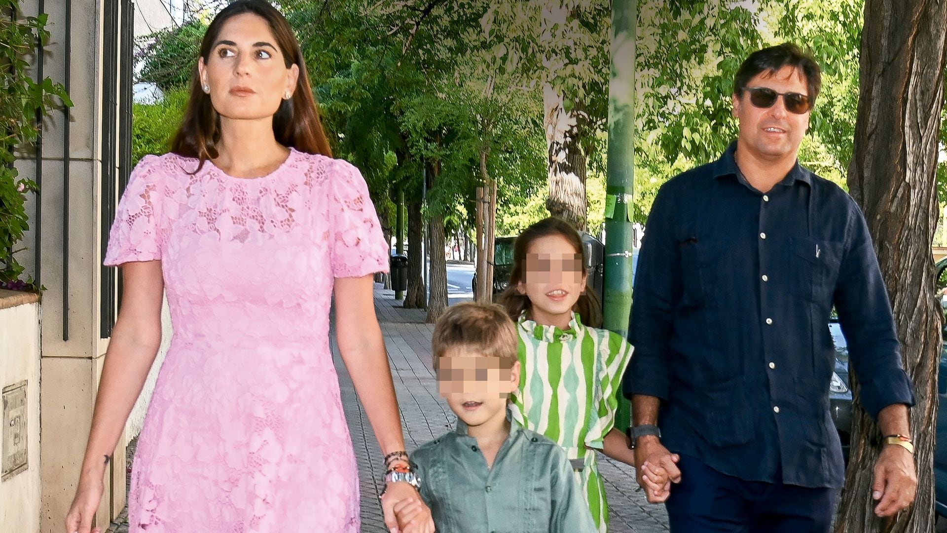 Fran Rivera y Lourdes Montes celebran el bautizo de su sobrino: las fotos de la ceremonia en familia