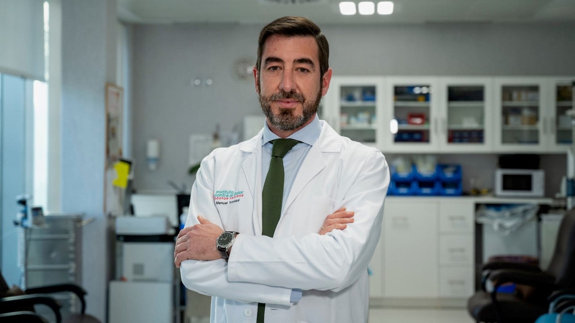 Doctor José Manuel Trinidad Martín-Arroyo, experto en tratamiento del dolor en la Unidad del Dolor en Jerez de la Frontera, Cádiz y Sevilla, y miembro de Top Doctors Group