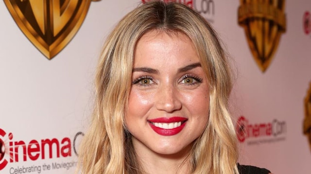ana de armas sonrisa