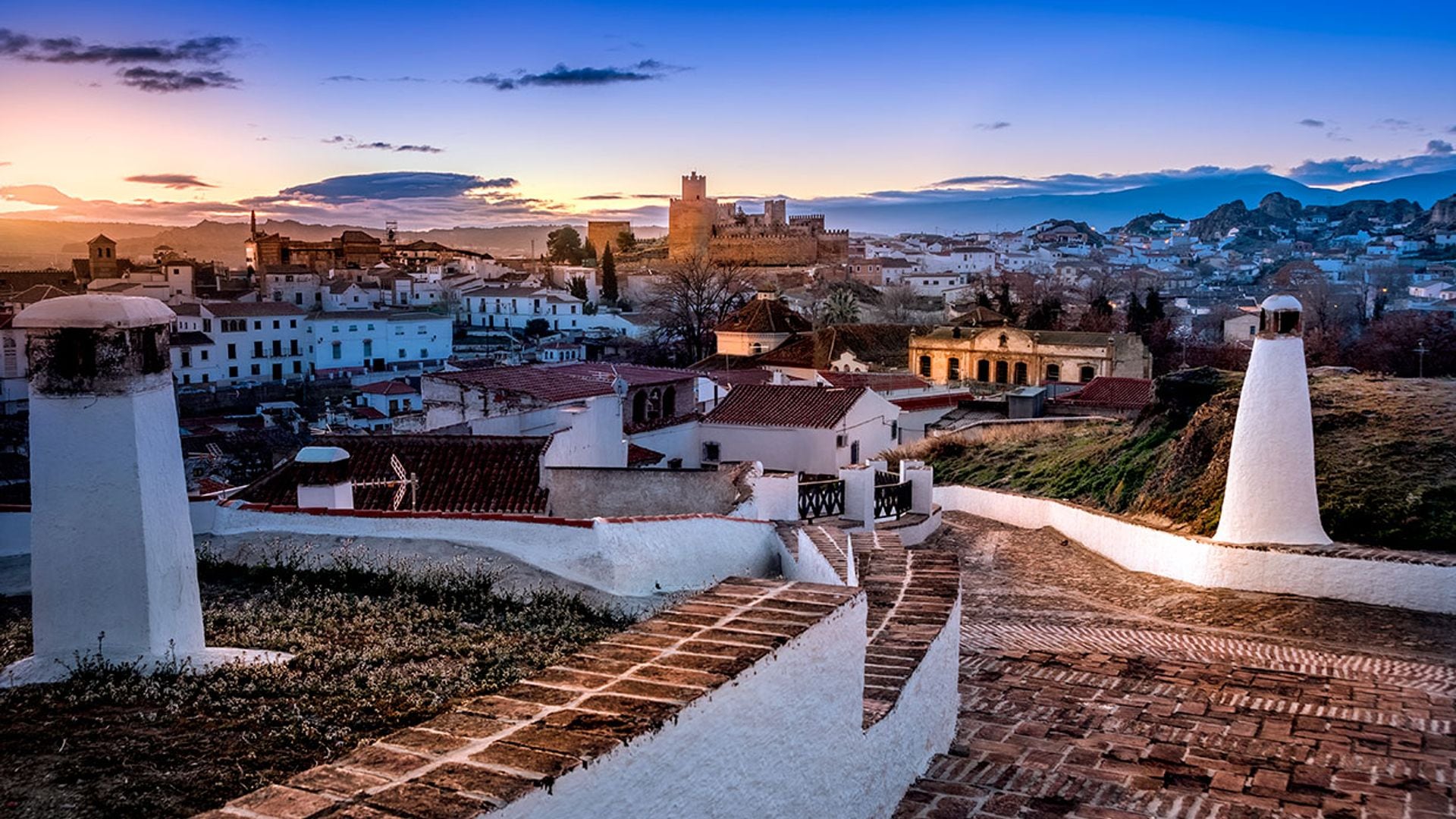 ¿Un desierto en Granada? Sí, esta y otras sorpresas al otro lado de Sierra Nevada