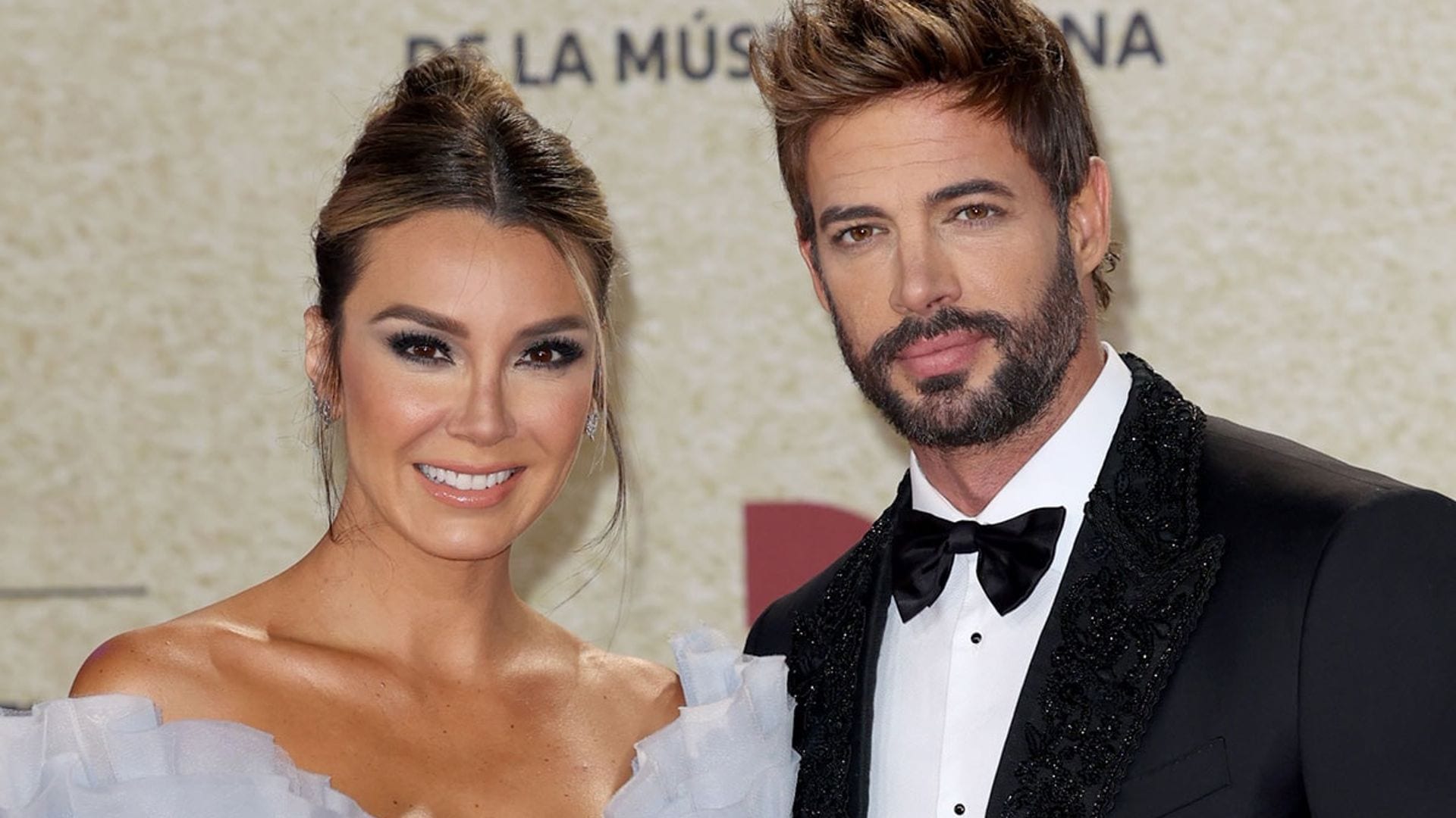 Elizabeth Gutiérrez y William Levy, unidos en la alegría por el logro de su hijo Christopher