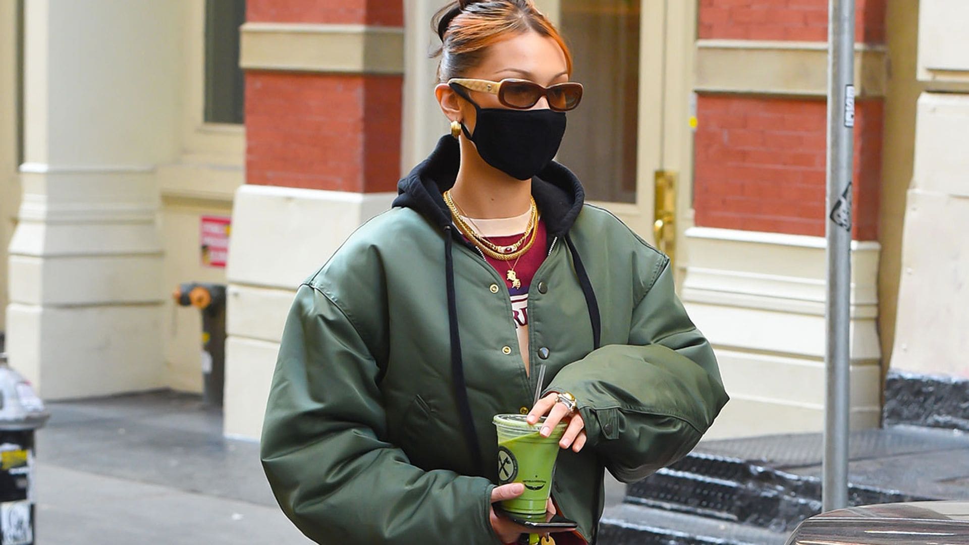 Looks de invierno que modelos y actrices han convertido en básicos