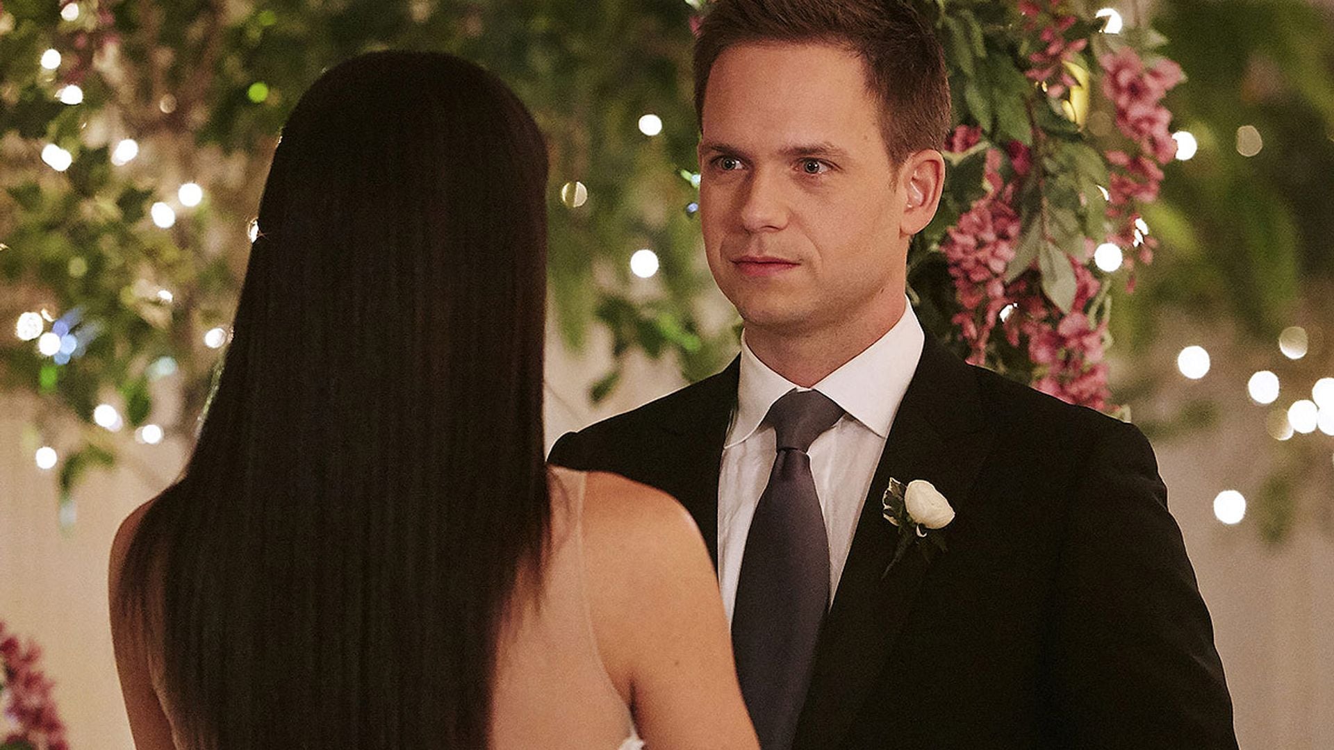 El motivo por el que Patrick J. Adam, marido de Meghan Markle en la ficción, no se atreve a llamarla