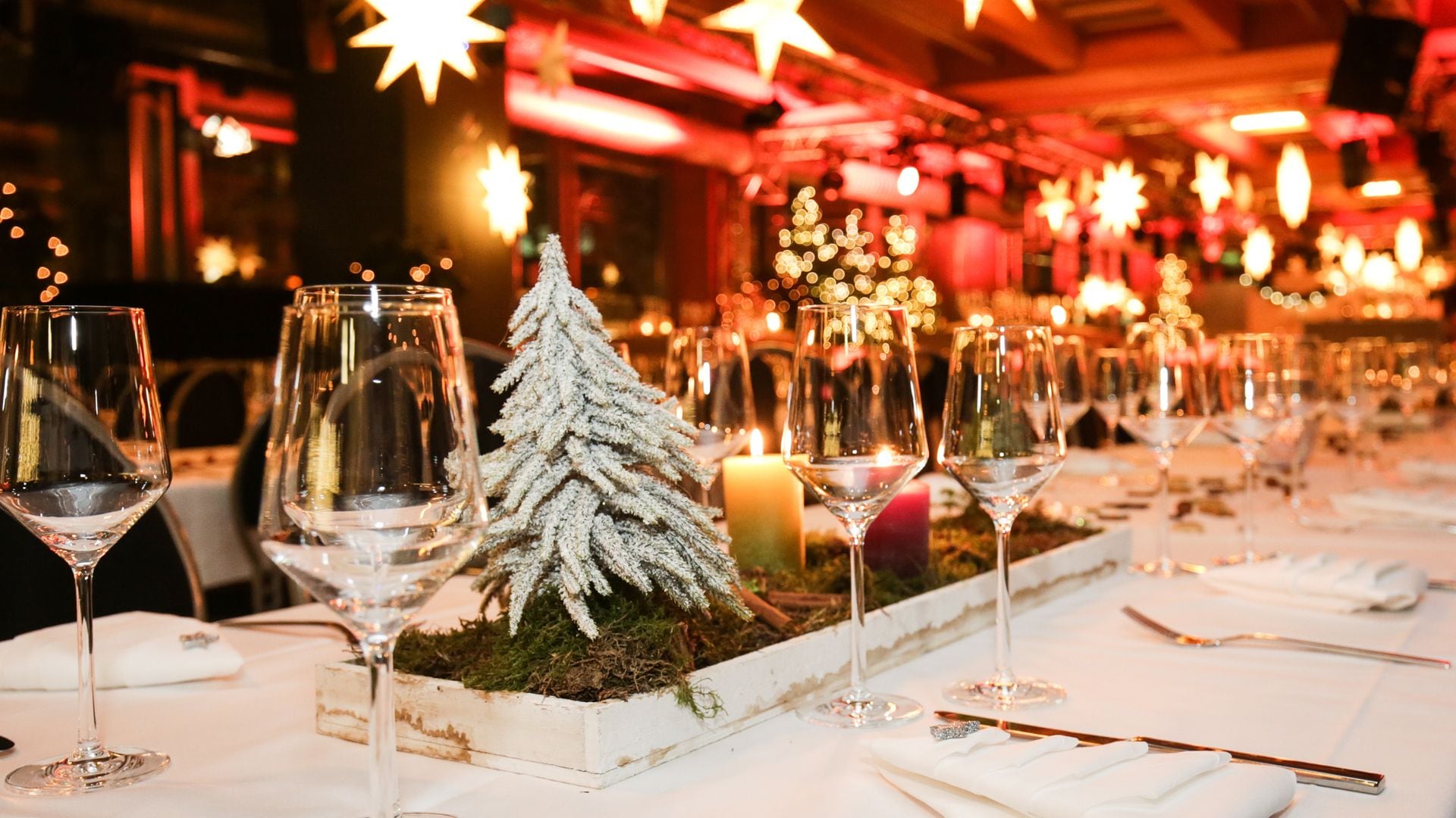 Mesa decorada para Navidad