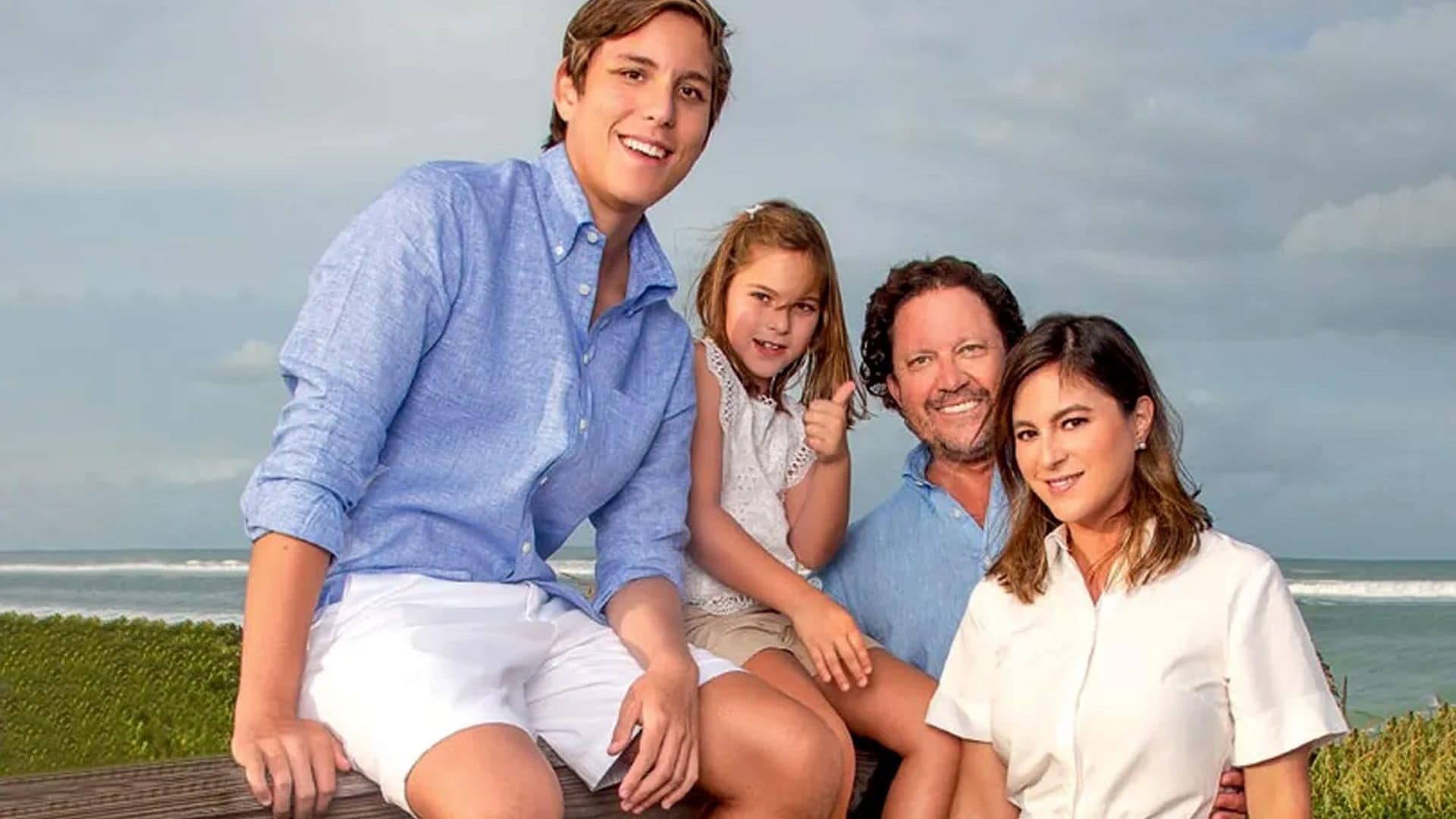 La felicidad de Chábeli Iglesias junto a su familia, tan enamorada de su marido como el primer día