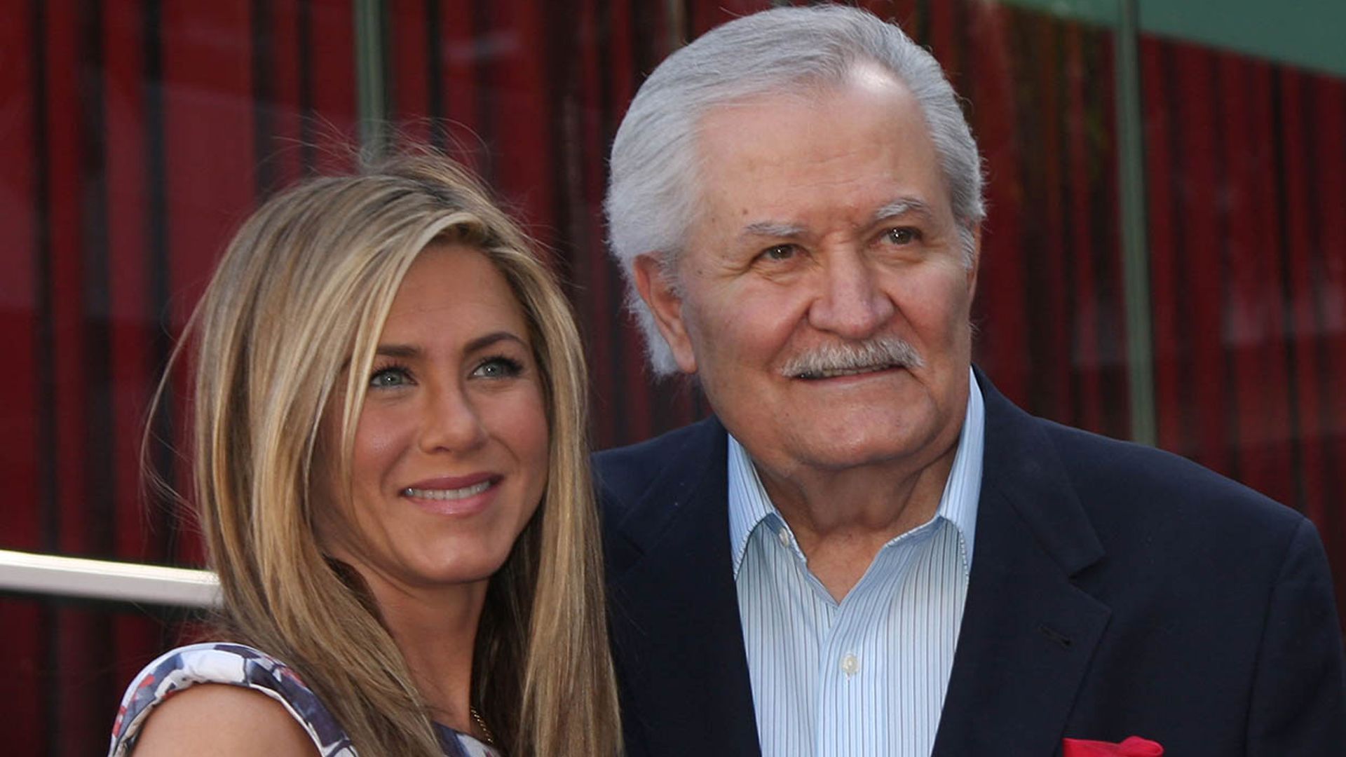 El emotivo tributo de Jennifer Aniston a su padre: ‘Su carrera es la definición del éxito’