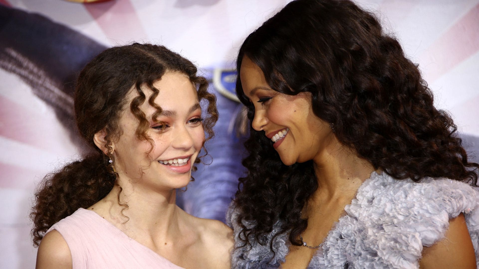 Thandie Newton, una mamá orgullosa de su hija Nico en el estreno de 'Dumbo'