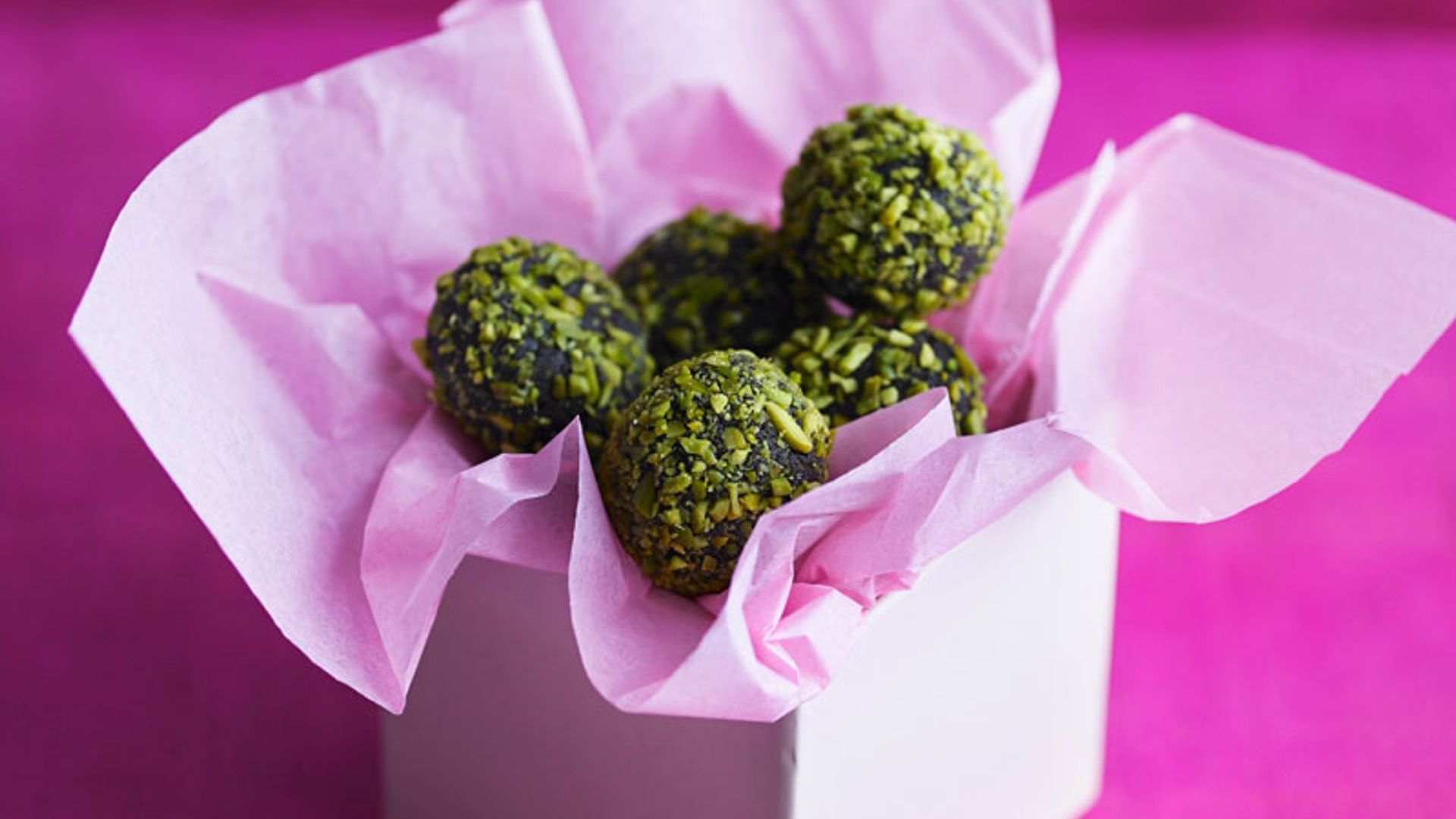 Trufas de pistacho y chocolate