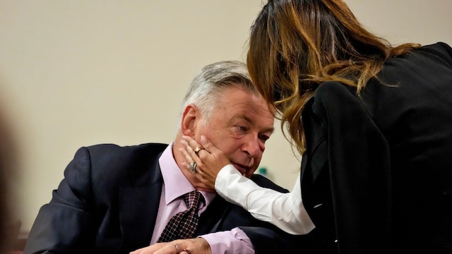 Hilaria Baldwin revela que su esposo Alec consideró acabar con su vida tras el incidente en ‘Rust’