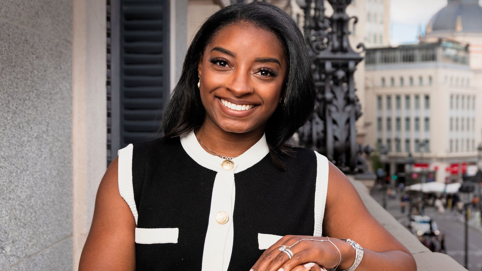 Cita con ¡HOLA! de la gimnasta Simone Biles: 'La gente cree que somos superhumanos… y no lo somos'