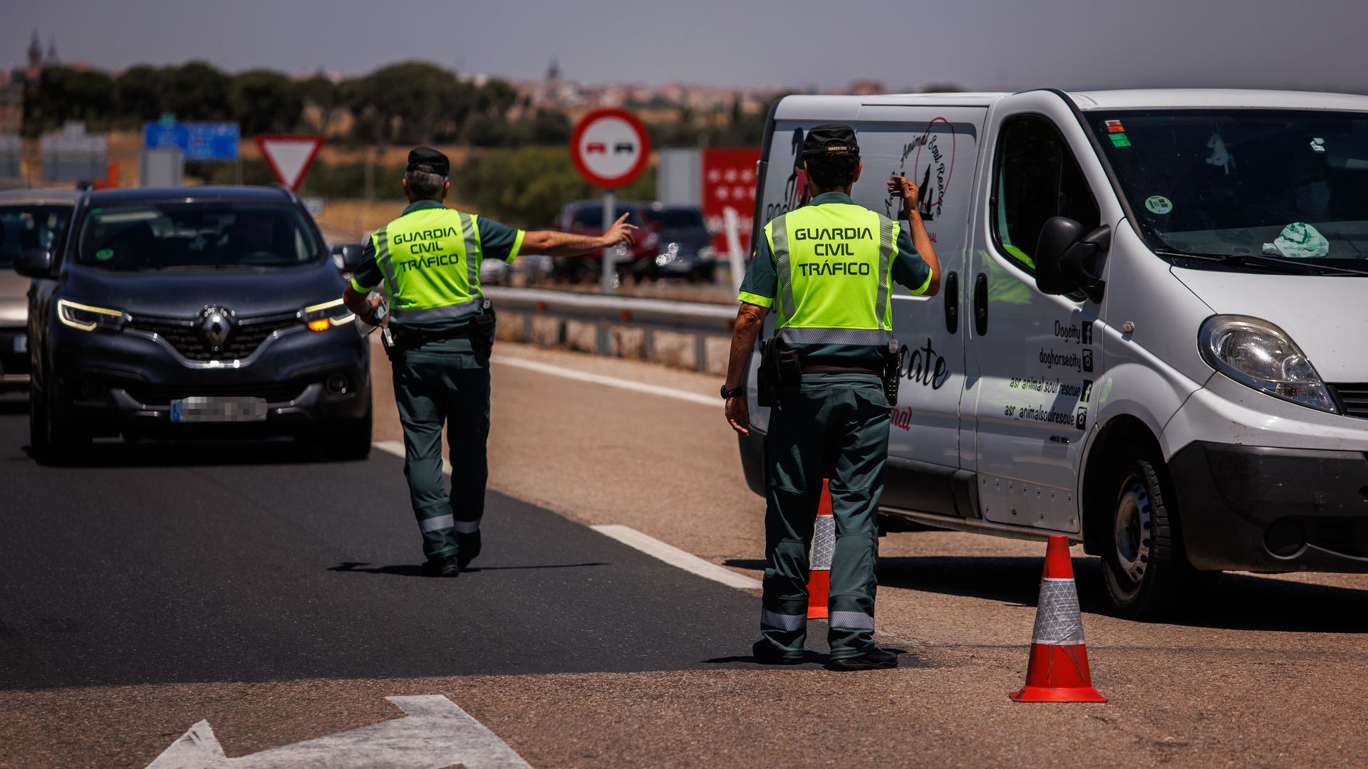 Control de tráfico de la Guardia Civil 