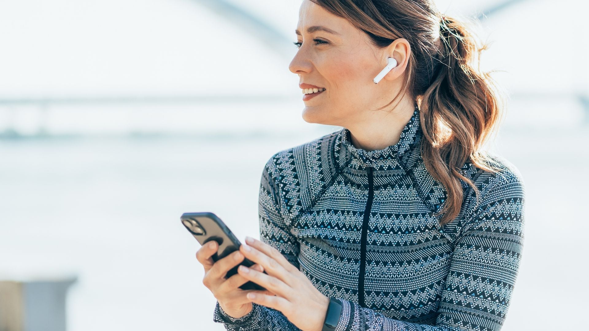 Cuestan 23 €, tienen miles de valoraciones… y puede que sean tus próximos auriculares favoritos
