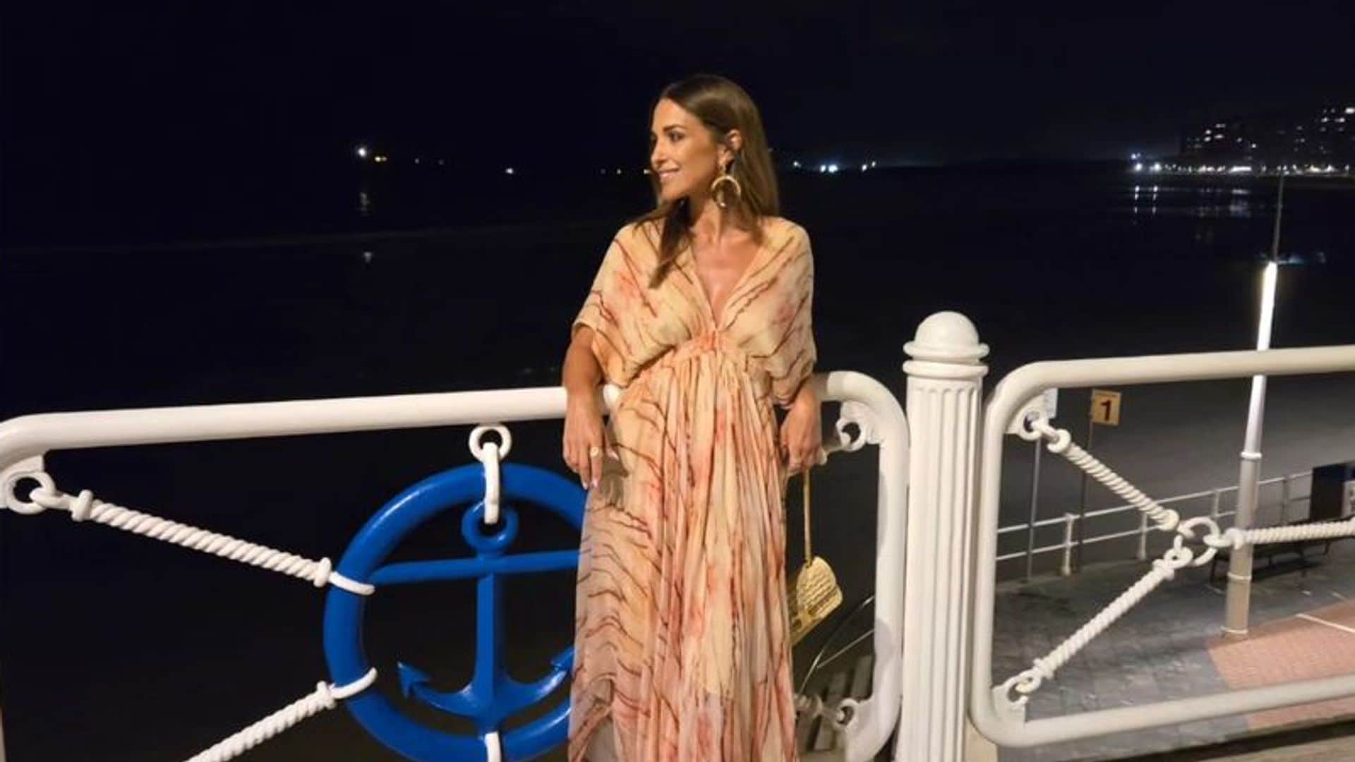Inspírate en el look de Paula Echevarría en Asturias si te gusta llevar alpargatas también de noche
