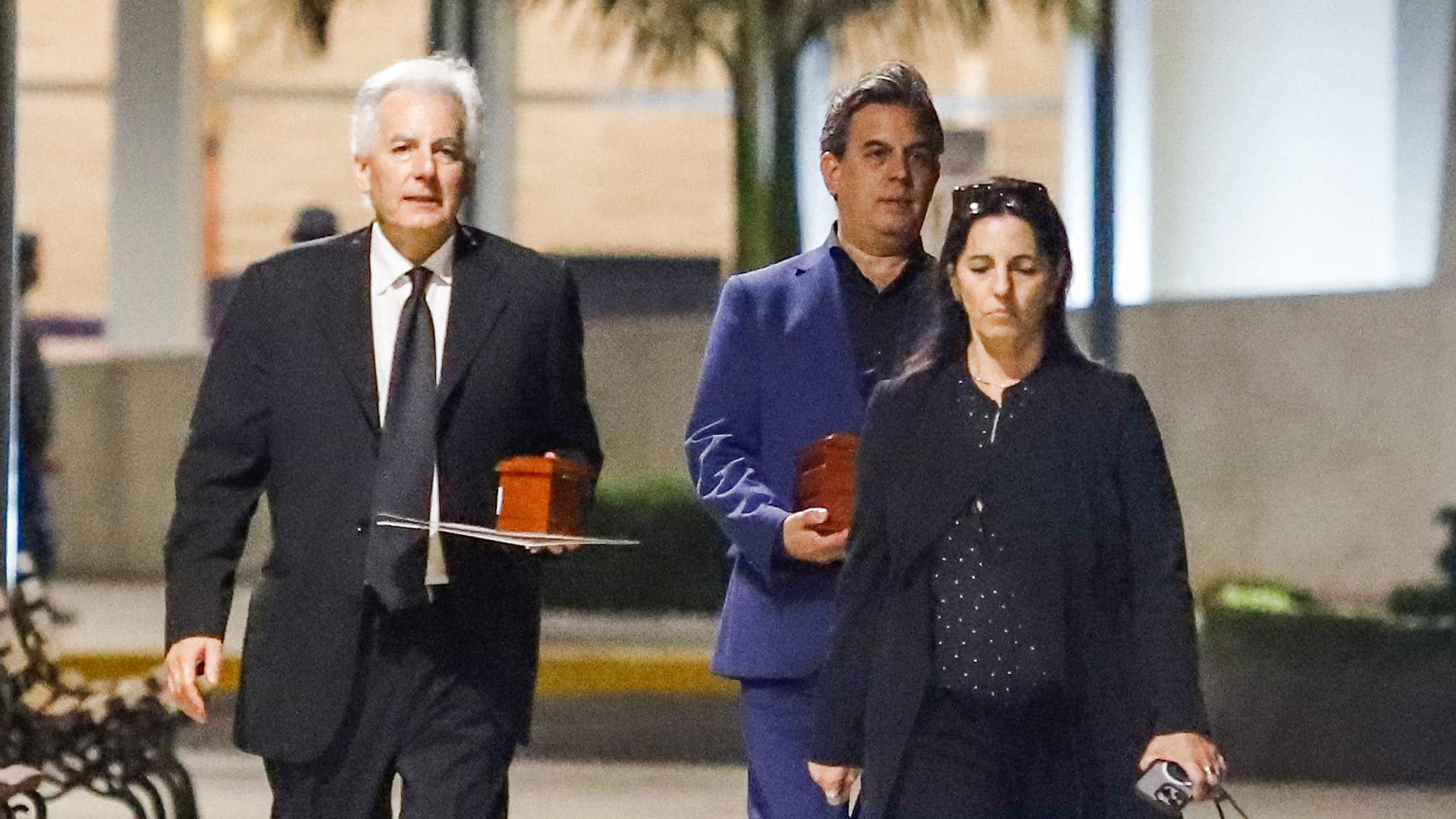 Álvaro Vargas Llosa revela el destino final de las cenizas de su padre 