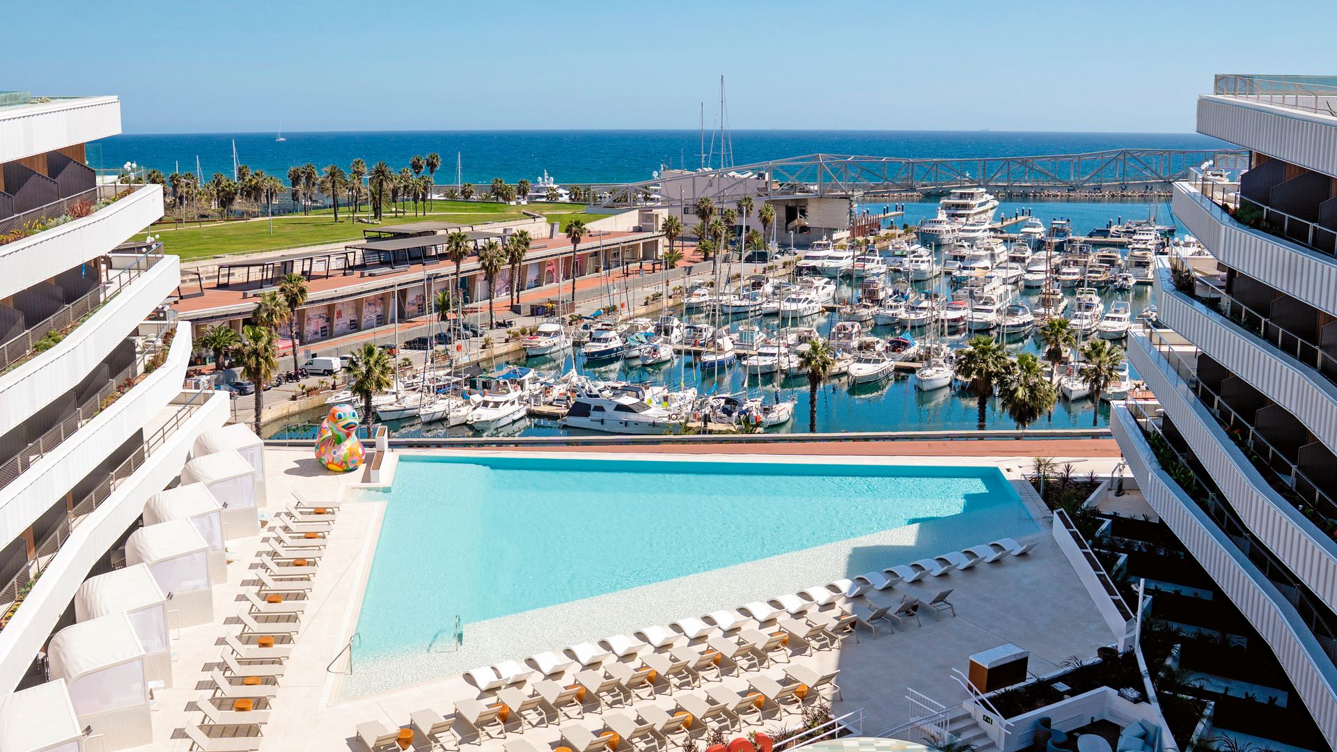 CÓSMICO beach club en Barcelona