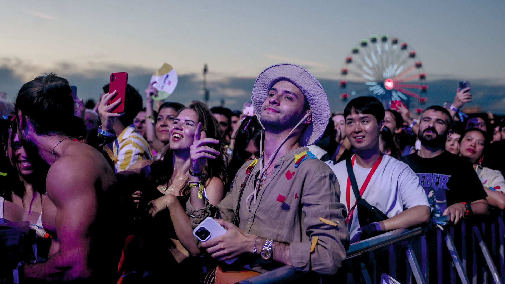 La vuelta al mundo en seis festivales de música: los destinos internacionales que merecen un viaje