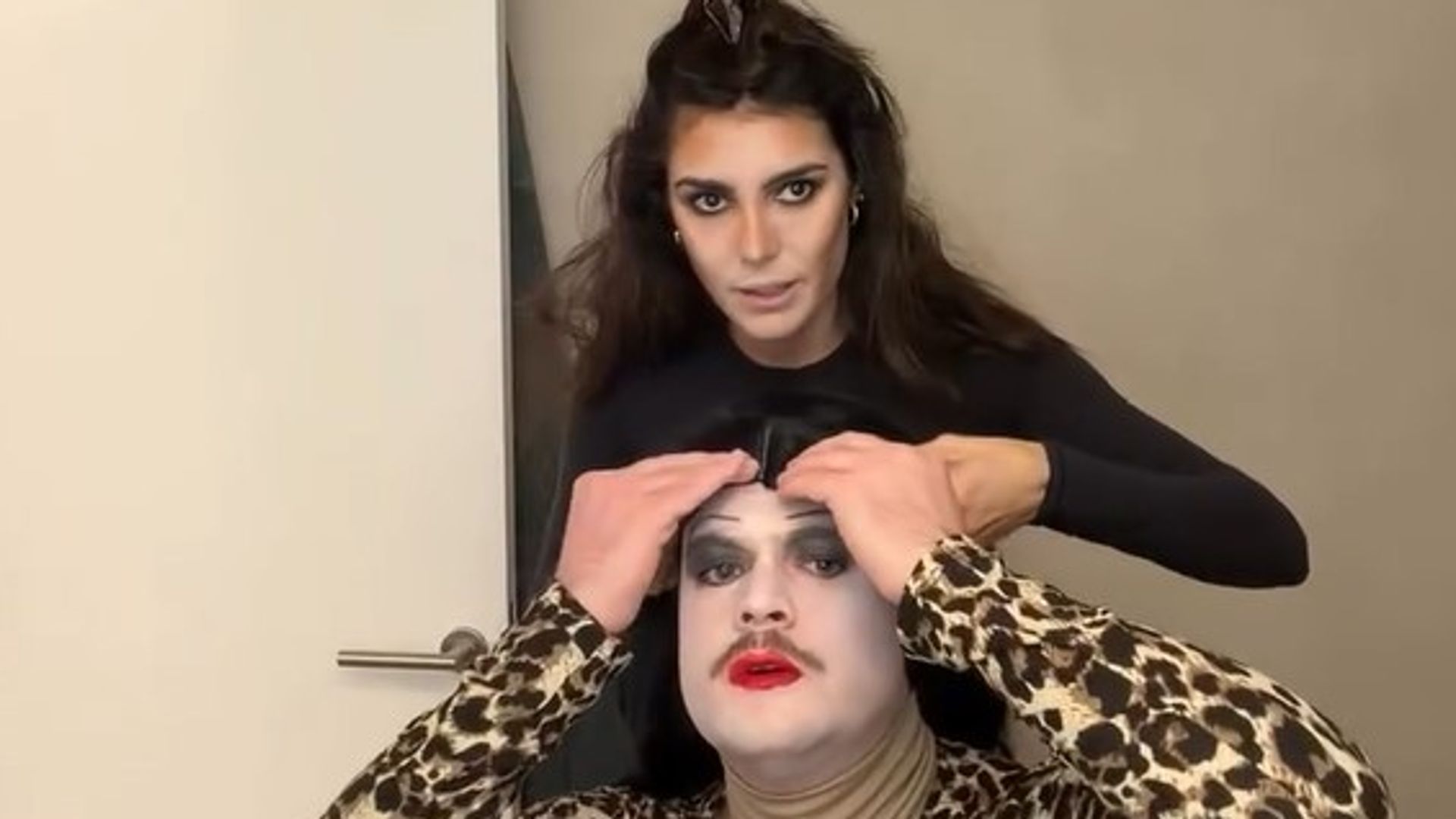 Anna Ferrer, su prometido y Paz Padilla arrasan en el Carnaval de Cádiz con sus disfraces: "Parezco los de 'Mulán'"
