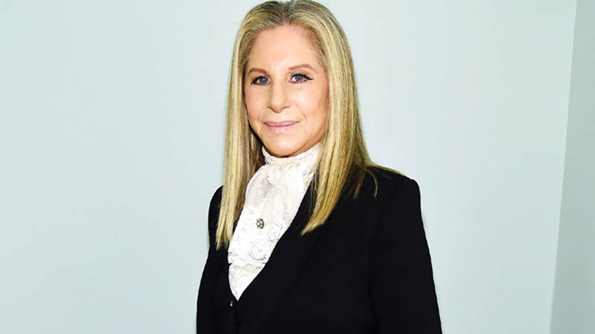 Barbra Streisand revela que dos de sus perros son clones de su mascota fallecida