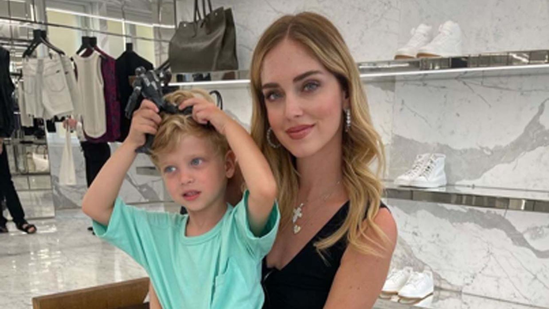 Chiara Ferragni se va de compras con el 'personal shopper' perfecto: su hijo
