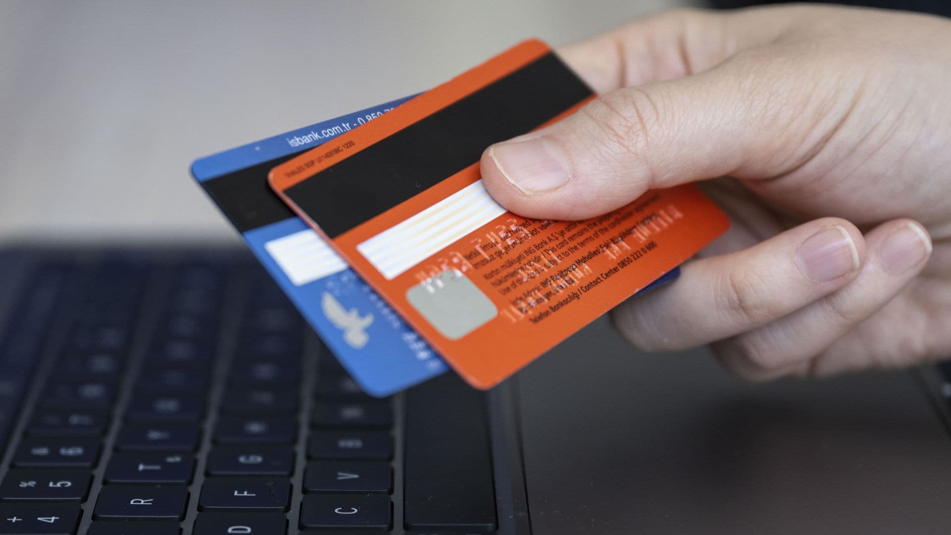 Un empresario alicantino recibe por error 341.000 euros y se enfrenta a tres años de cárcel por no devolverlos