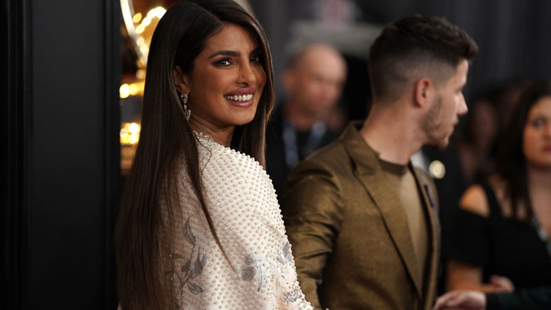 El radical cambio de look con el que Priyanka Chopra ha sorprendido a sus seguidores