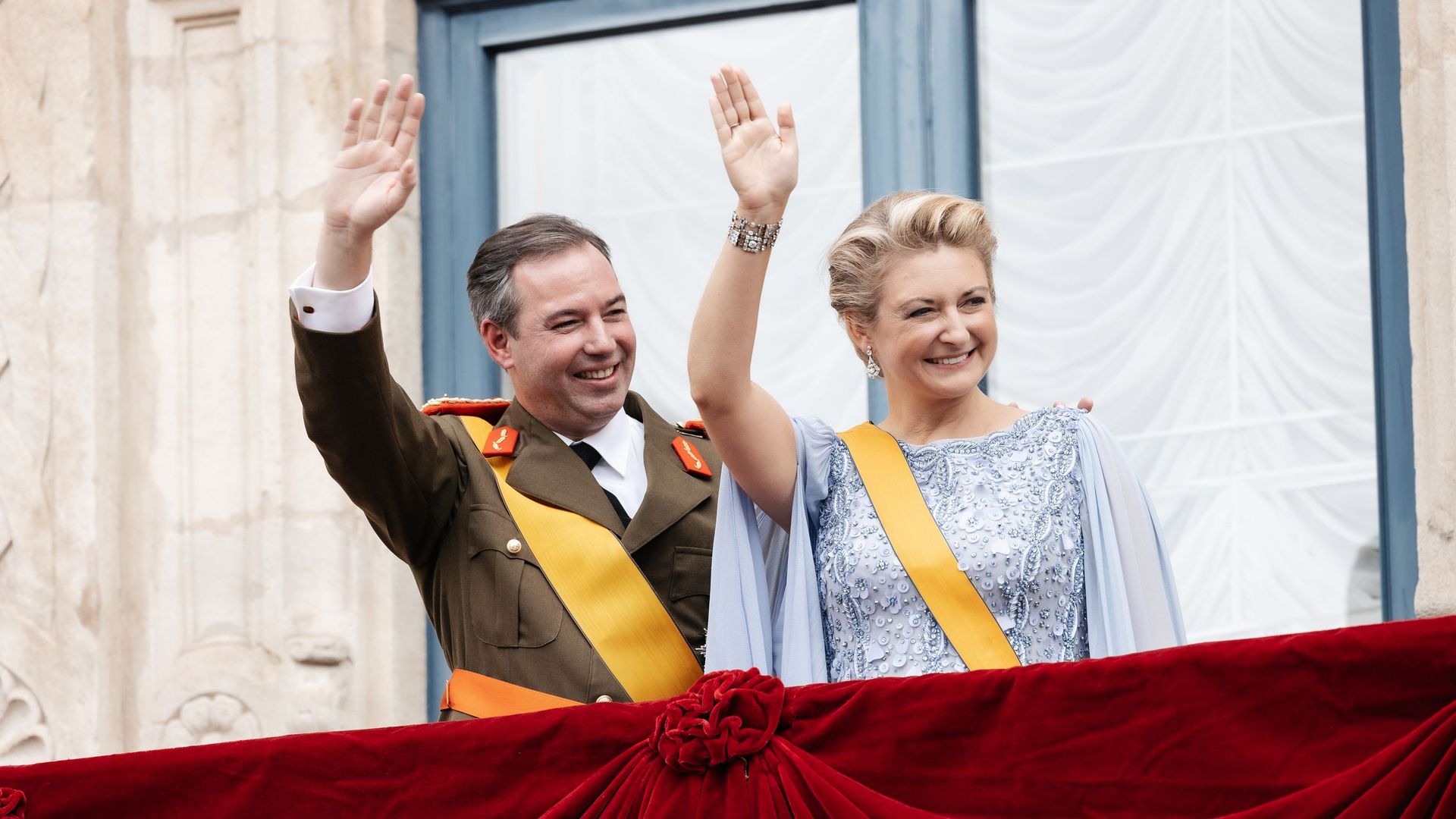 PRIMICIA. Guillermo V y Stéphanie de Luxemburgo arrancan en España su gira oficial de presentaciones con una visita a Felipe VI y Letizia