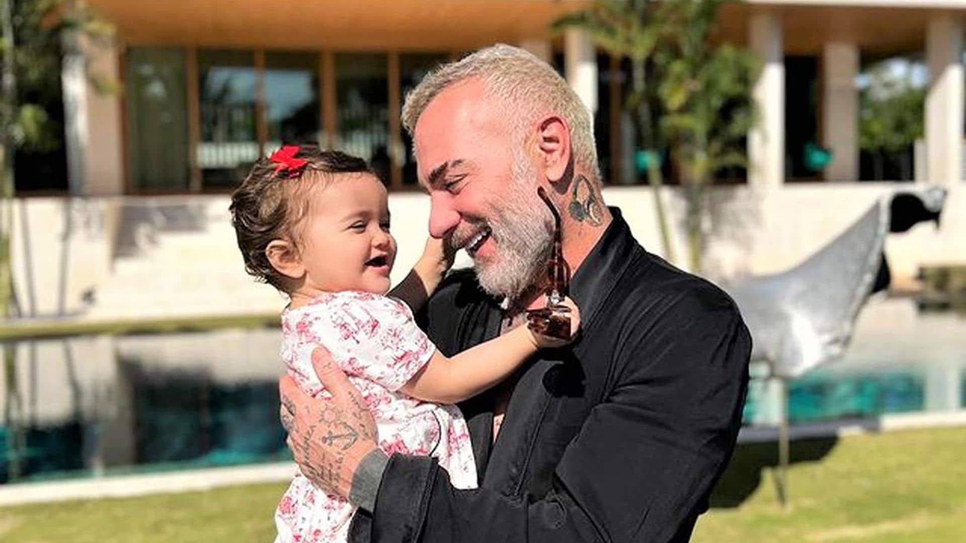 Así es la espectacular mansión de Gianluca Vacchi en Miami, ¡el multimillonario italiano nos la muestra!