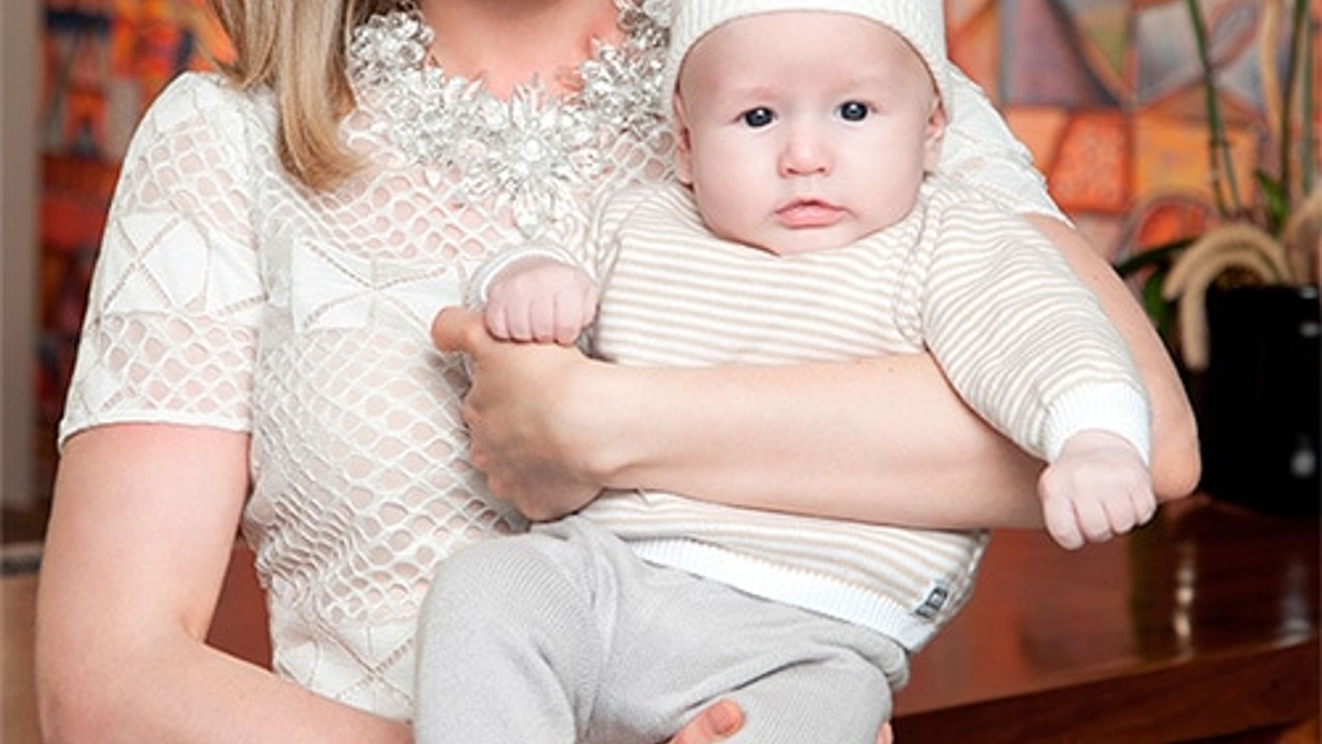 EXCLUSIVA ¡HOLA!: María Inés nos presenta a su hijo, Pedro Pablo | ¡HOLA!
