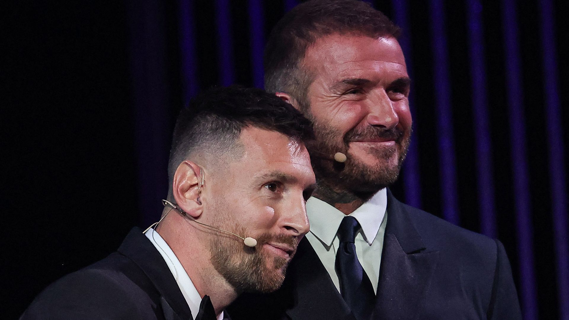 Lionel Messi y David Beckham en la ceremonia del Balón de Oro en 2023..
