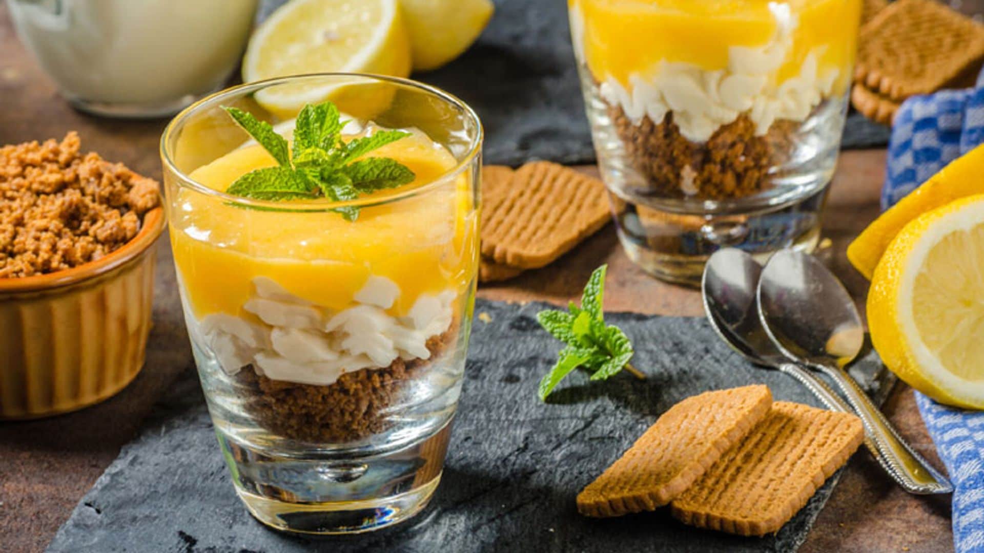 Vasitos de 'cheesecake' con 'lemon curd'