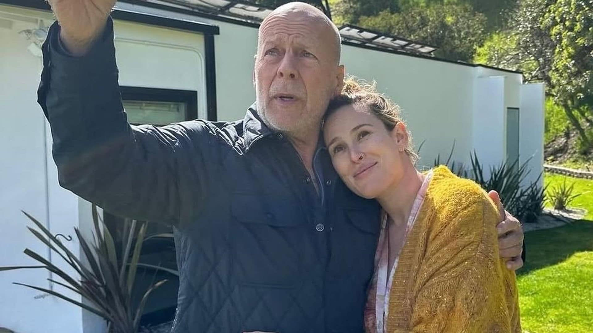 La hija mayor de Bruce Willis reflexiona con emoción sobre la enfermedad de su padre: 'Ojalá te hubiera hecho más preguntas'