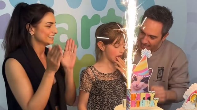 Aislinn Derbez y Mauricio Ochmann celebran el cumpleaños de su hija Kailani