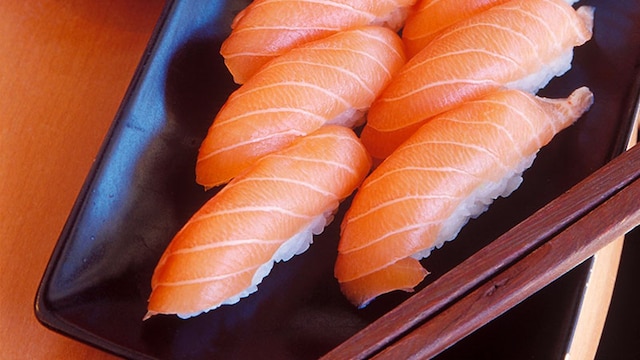 niguiri sushi de salmon