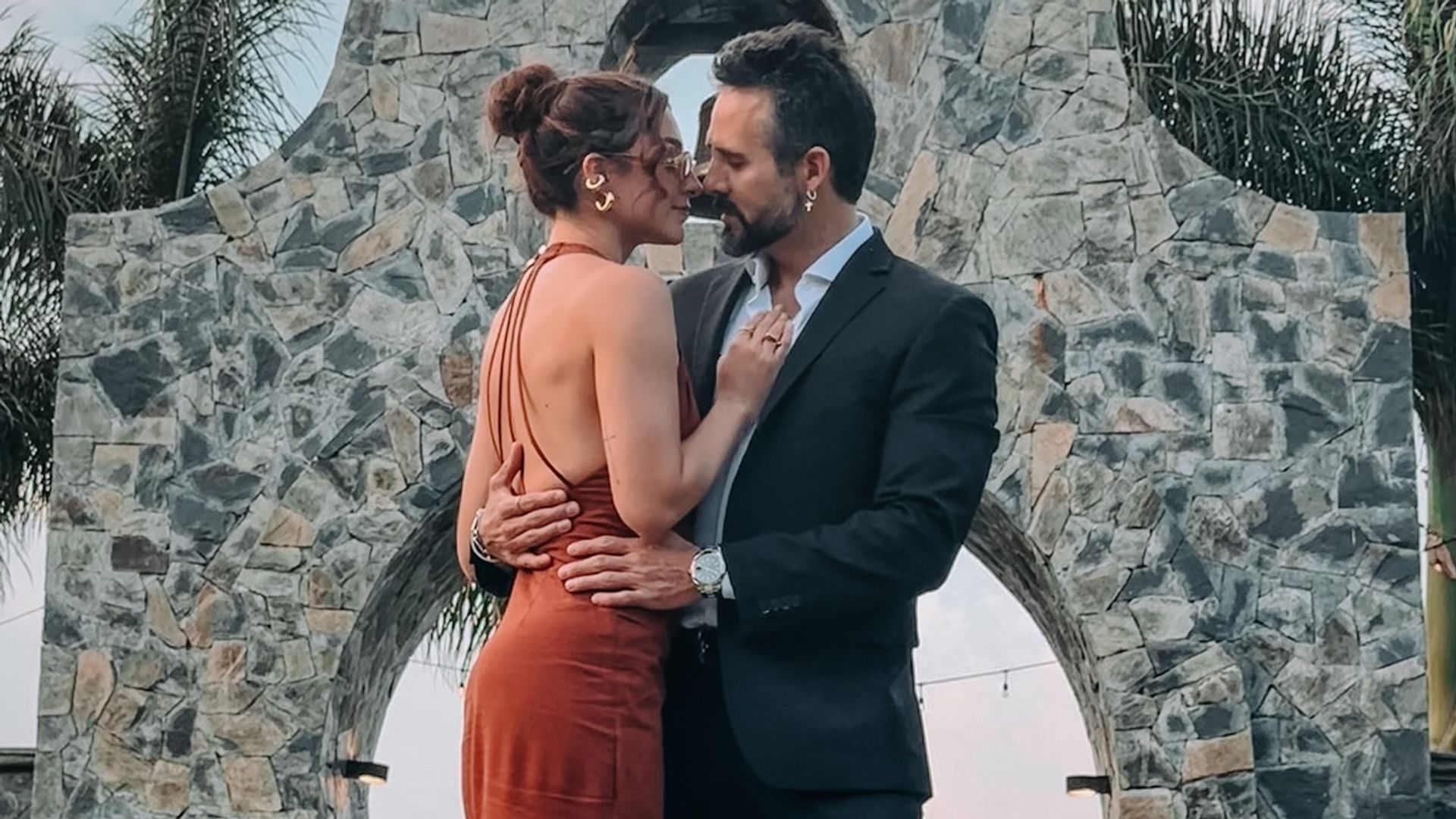 José Ron y su novia Lizy