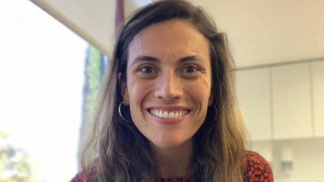 Doctora Daniela Silva, especialista en Medicina Interna