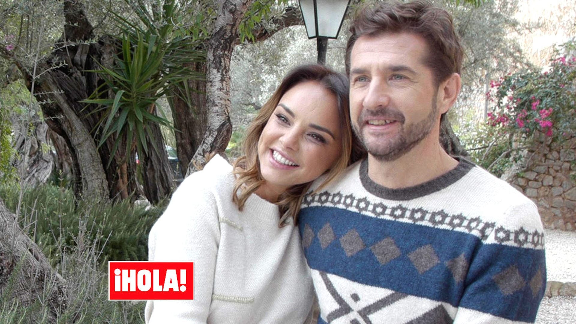 Chenoa y Miguel Sánchez Encinas muestran su imagen más romántica y recuerdan: 'el amor nunca sobra'