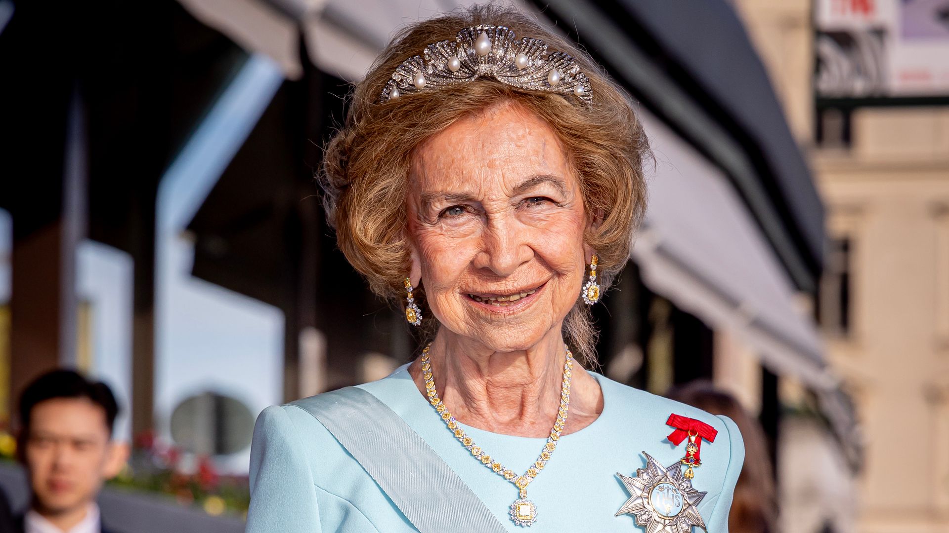 La reina Sofía, pura elegancia, rescata la tiara de conchas de Mellerio tras dos décadas con un espectacular collar de diamantes