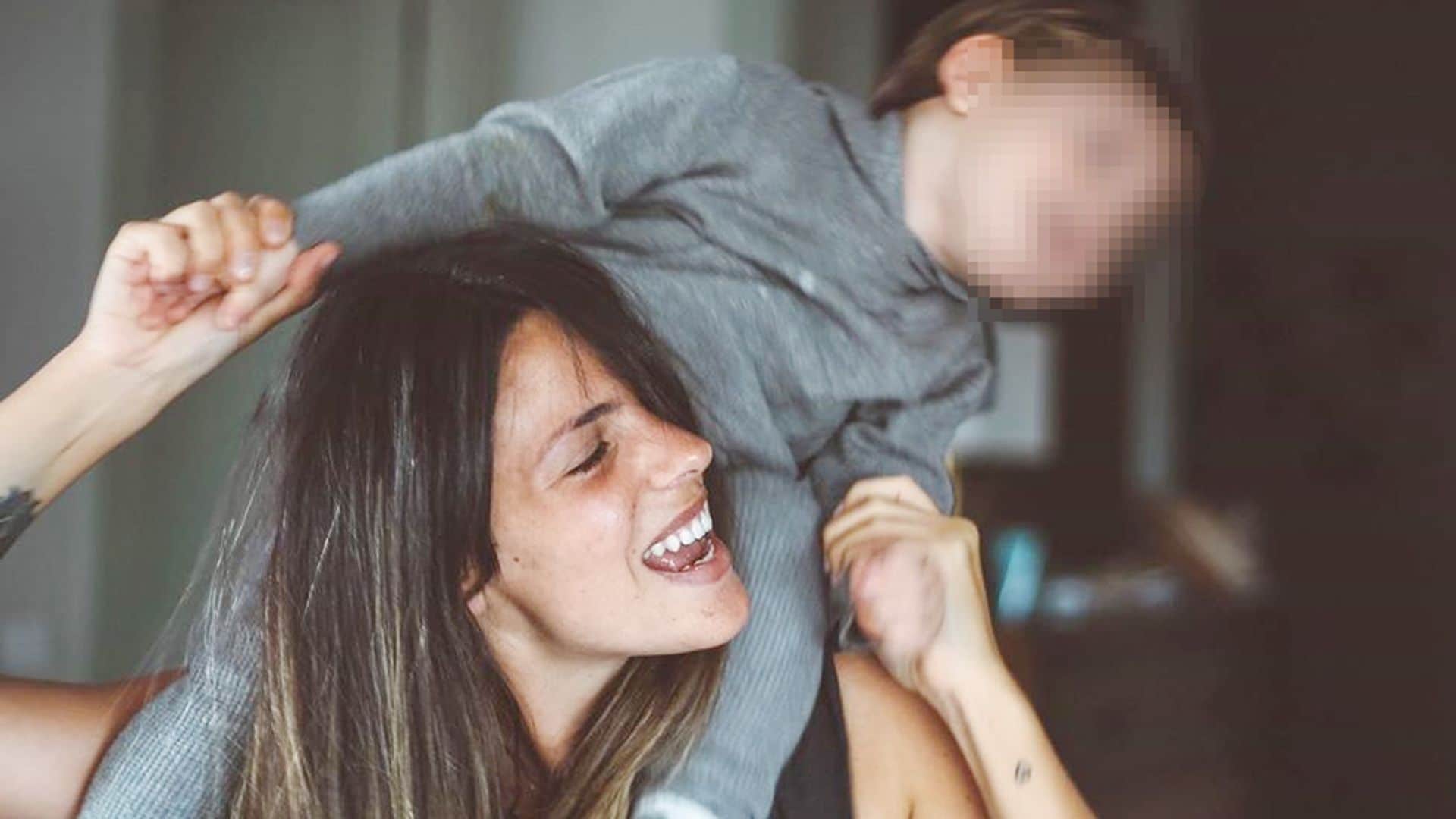 Las 'buenas noches' de Laura M. Flores con Benji Aparicio y su hijo