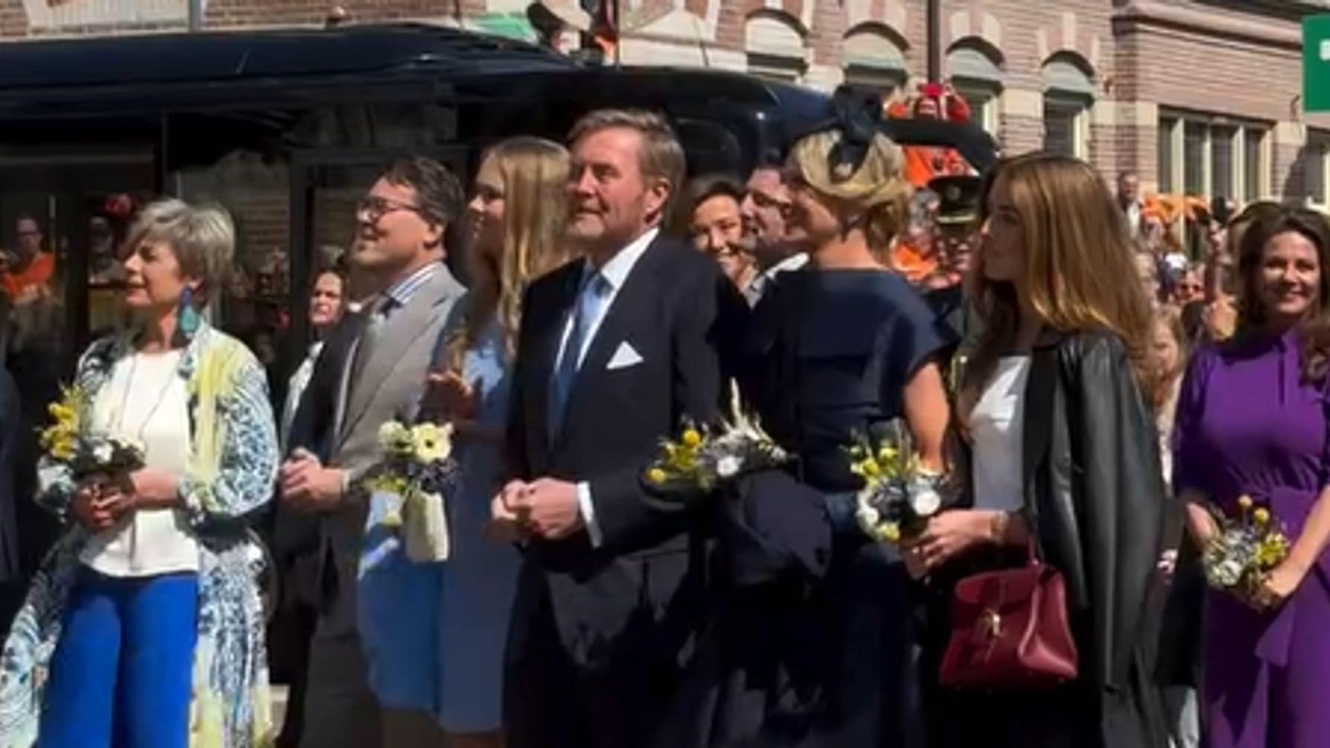 Guillermo y Máxima de Holanda disfrutan del Día del Rey como nunca cantando y bailando 