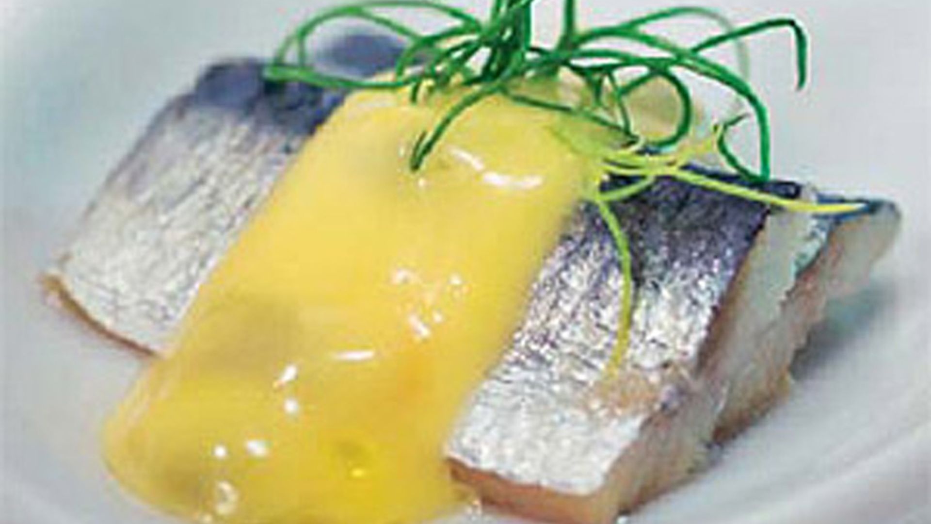 Sardinas con fruta de la pasión