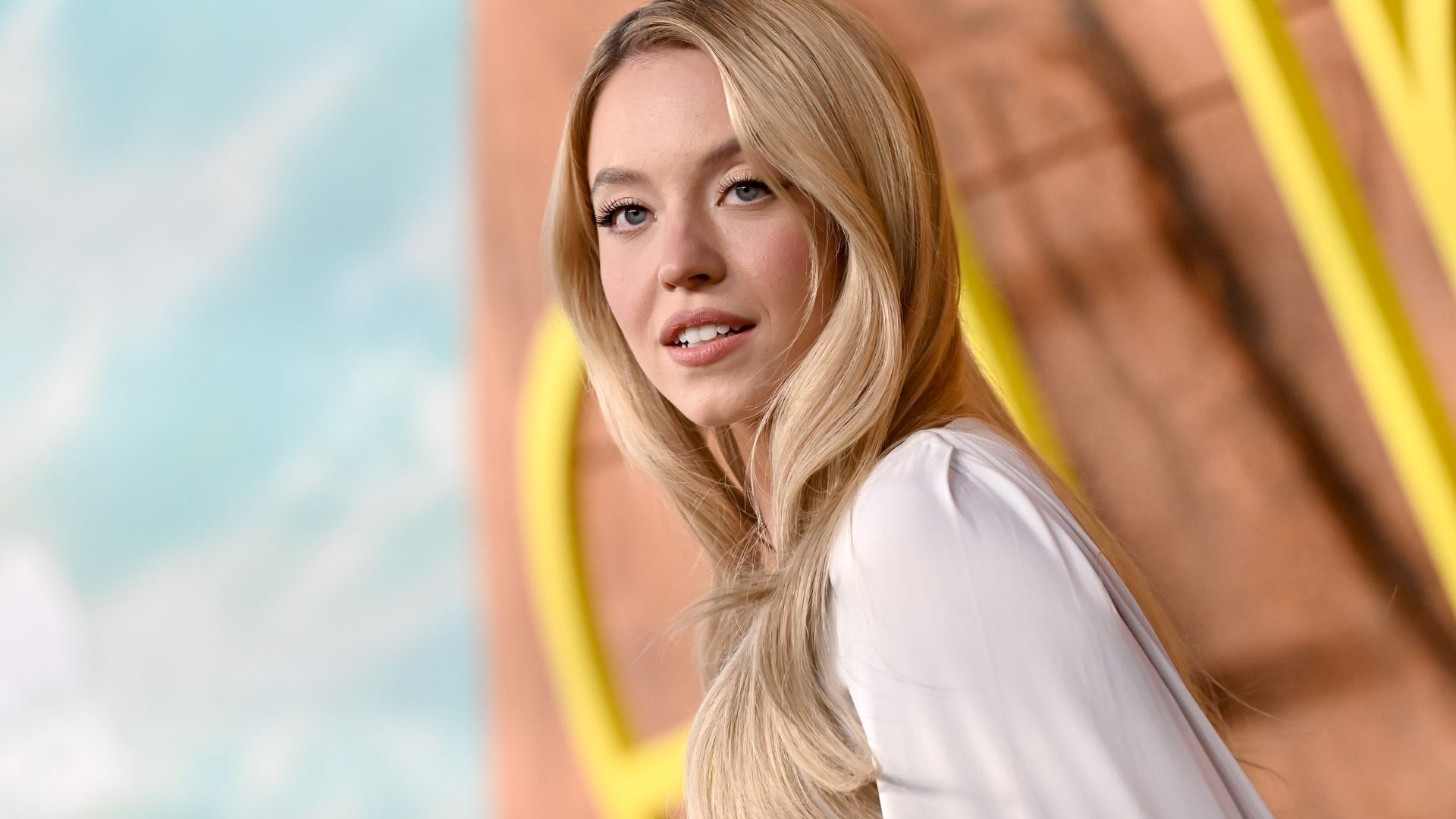 Sydney Sweeney oficializa su relación con Scooter Braun con su primera foto juntos