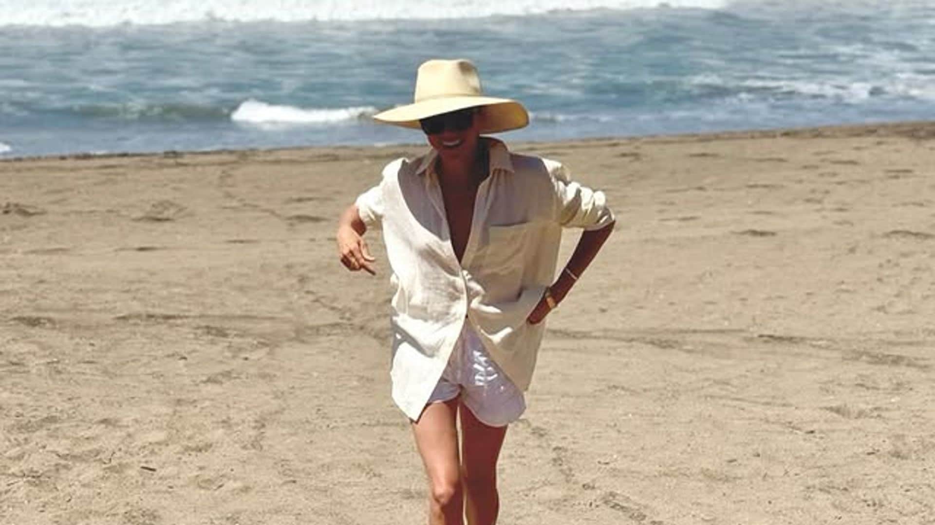 Meghan Markle disfruta del verano en la playa y muestra su lado más personal en redes sociales