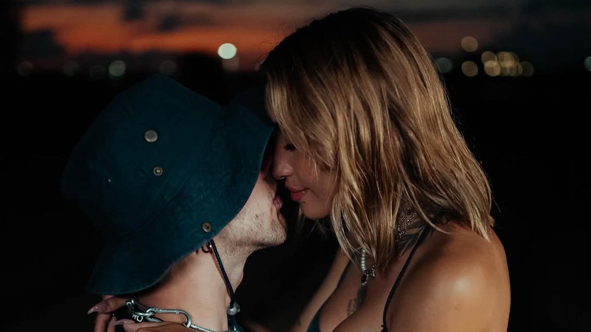 Las fotos más románticas de María Becerra y Rei para anunciar una noticia importante