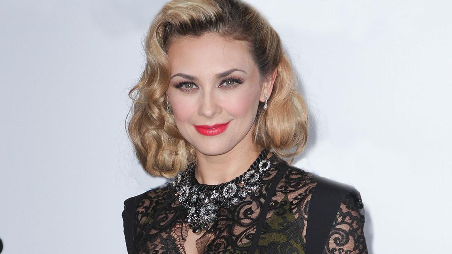 Aracely Arámbula rompe el silencio tras la muerte de su mamá | ¡HOLA!