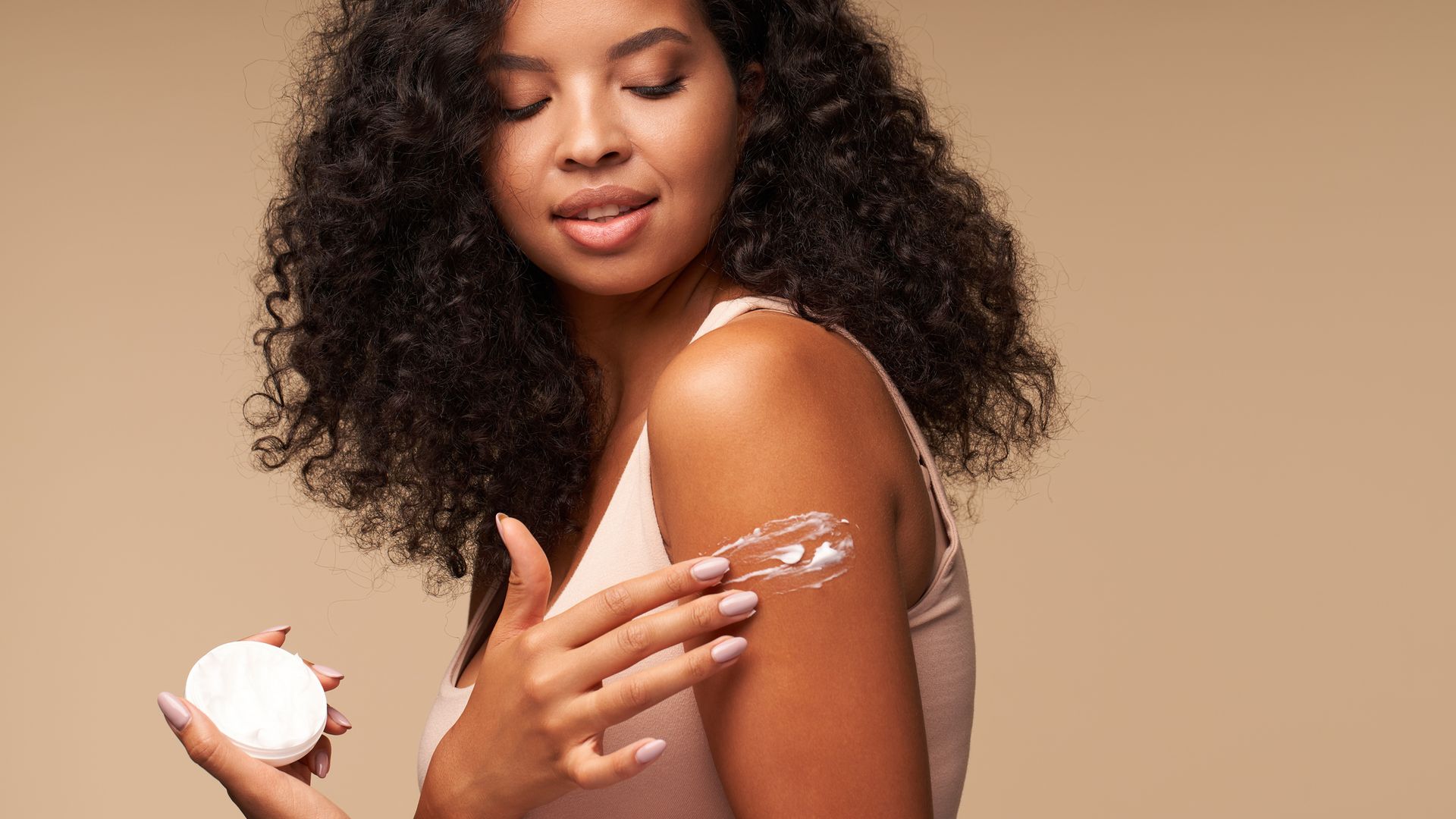 Esta es la crema reafirmante más buscada del Amazon Prime Day 2025: piel firme por menos de 25 €