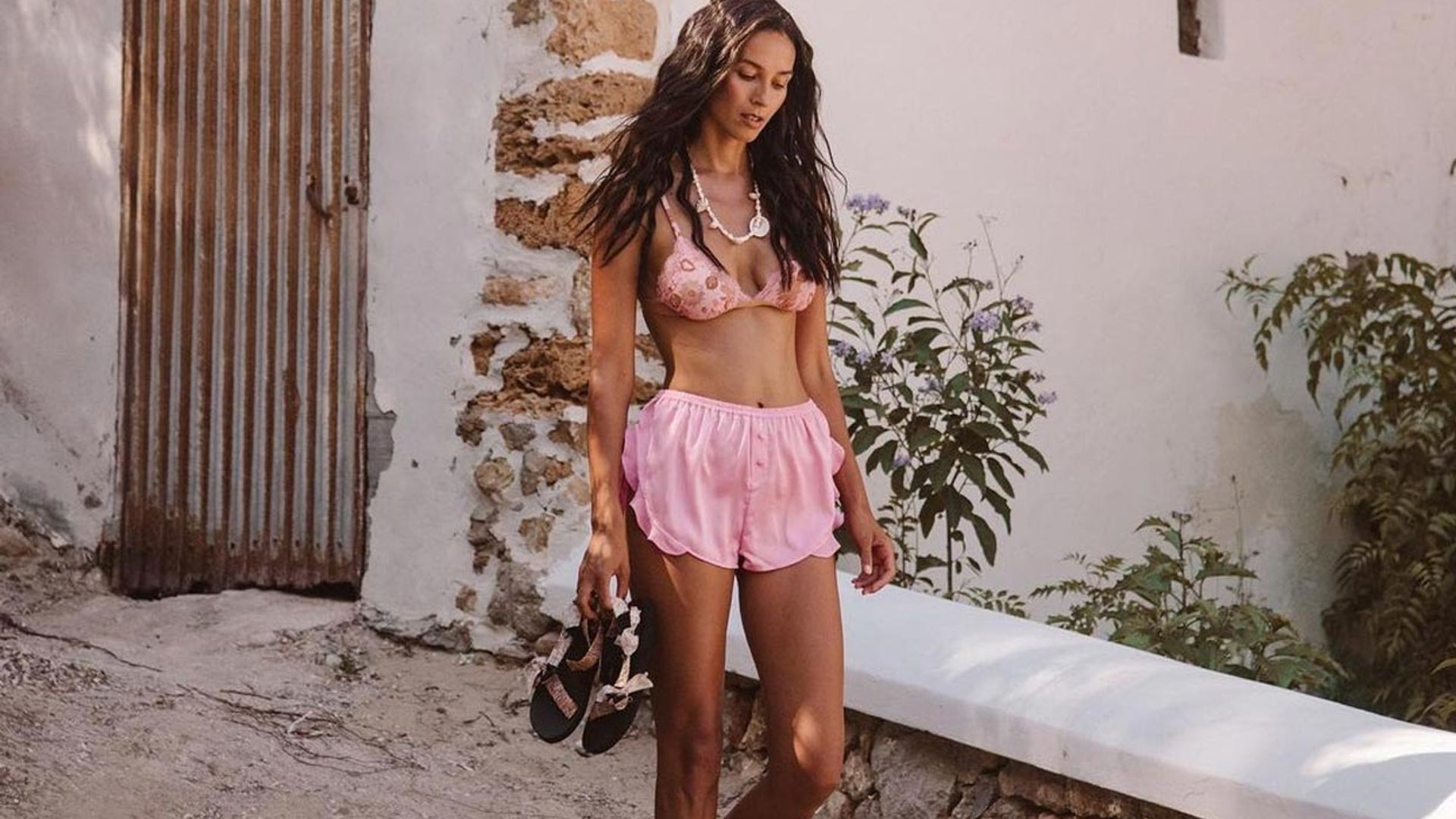 La holandesa que diseñó, hace 8 años, los 'bralettes' de encaje que ahora son tendencia