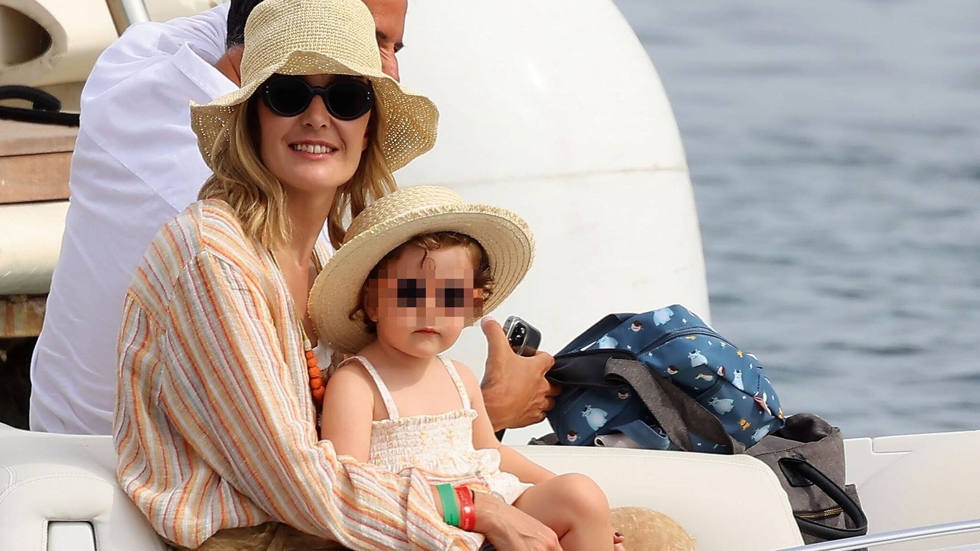 Marta Ortega, las familiares vacaciones en el mar de la mujer más poderosa de la moda