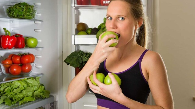 mujer fruta